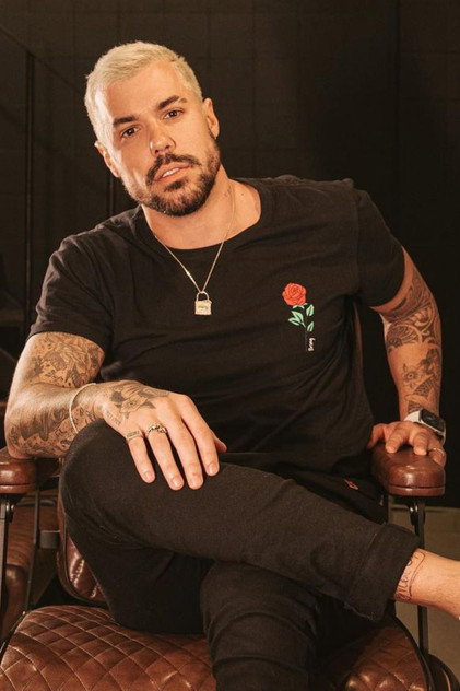 Lipe Ribeiro