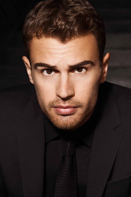 Theo James - 5