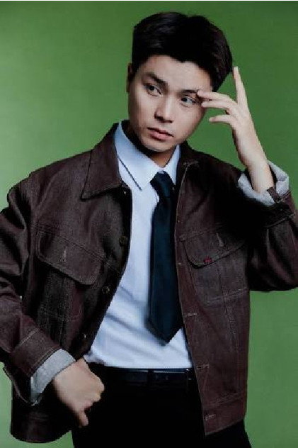 Gia Huy headshot
