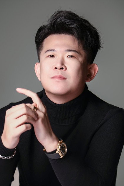 Fang Yan photo 3