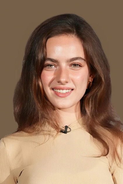 Ava Yaman photo 2
