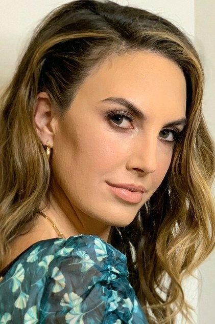 Elizabeth Chambers photo 4