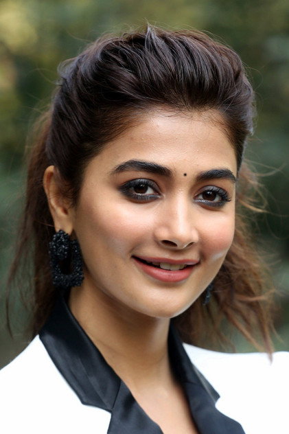 Pooja Hegde photo 11