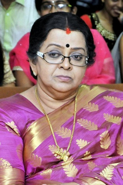 Mallika Sukumaran photo 3