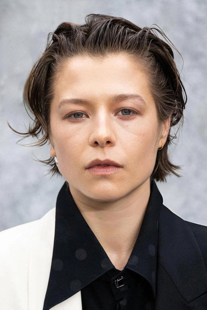 Emma D'Arcy - 4