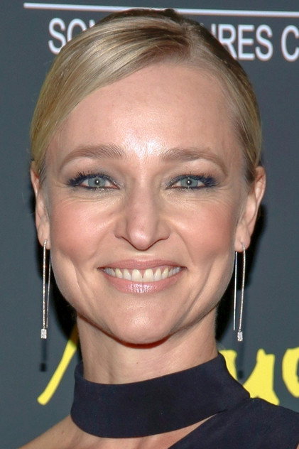 Kari Matchett - 7