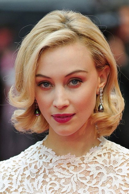 Sarah Gadon - 10