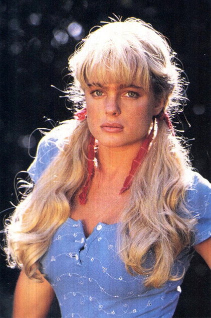 Erika Eleniak - 15