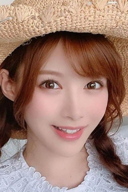 Minami Aizawa photo 2