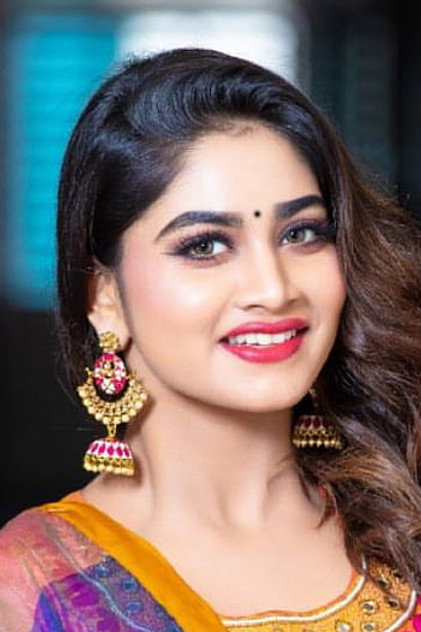 Shivani Narayanan photo 3