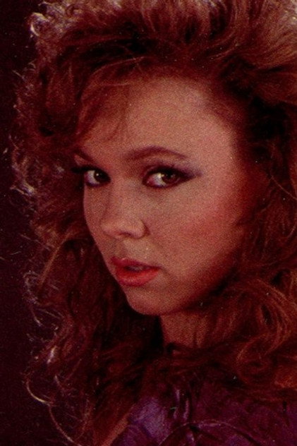Heather Wayne photo 3