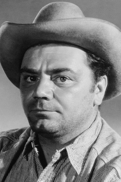 Ernest Borgnine - 7