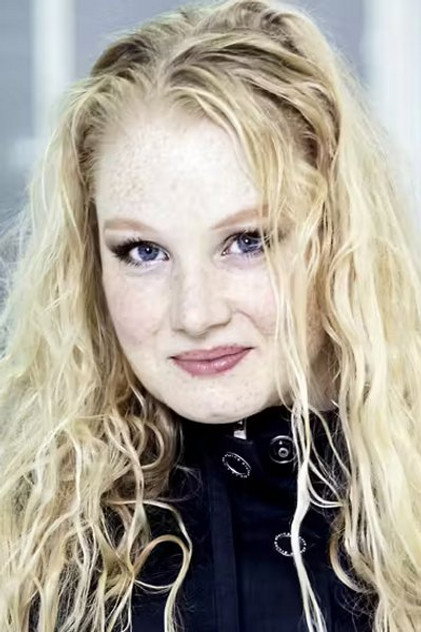 Sanne Søndergaard - 15