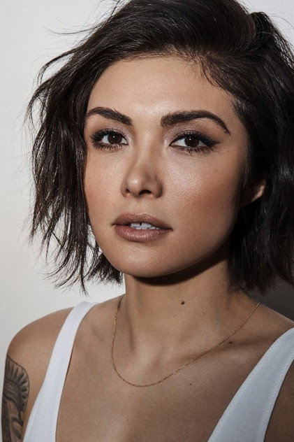 Daniella Pineda - 6