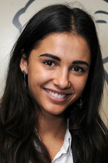 Naomi Scott - 9