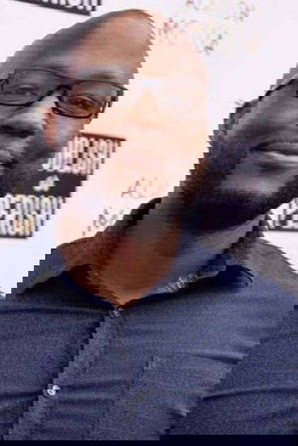 Justin Lewis Justin Lewis