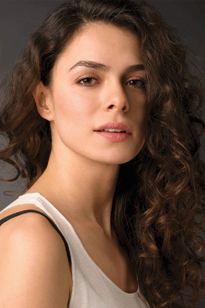 Özge Özpirinçci - 6