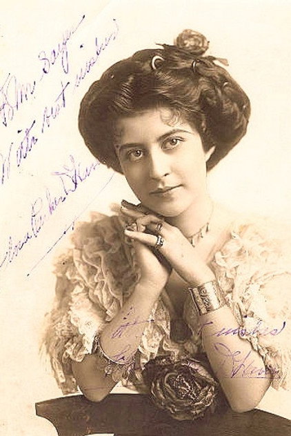 Flora Parker DeHaven photo 2