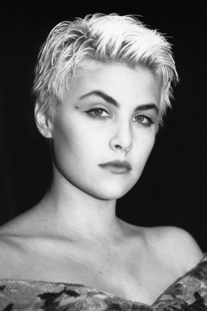 Sherilyn Fenn - 8