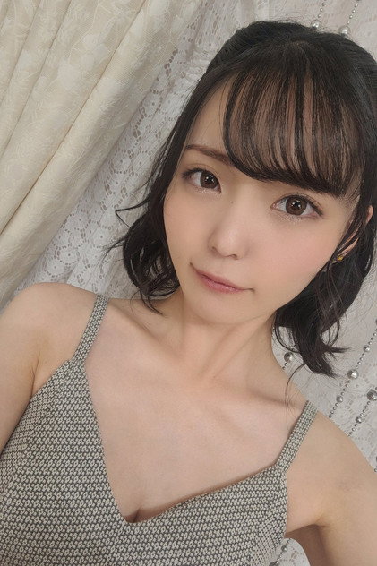 Meguri Minoshima photo 4