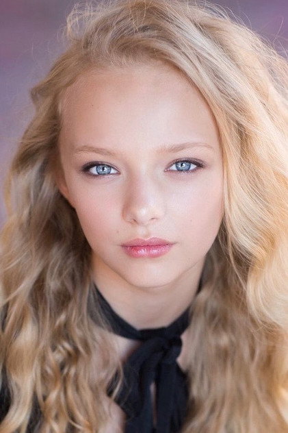 Amiah Miller - 8