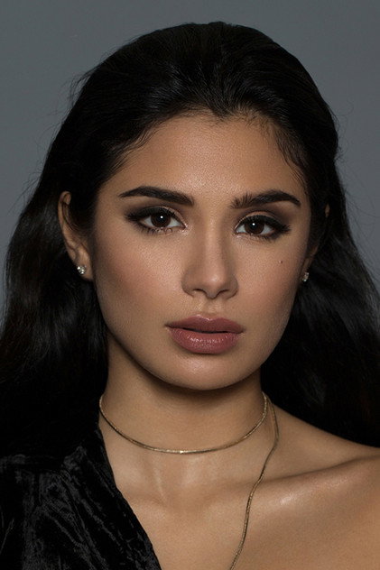 Diane Guerrero - 8