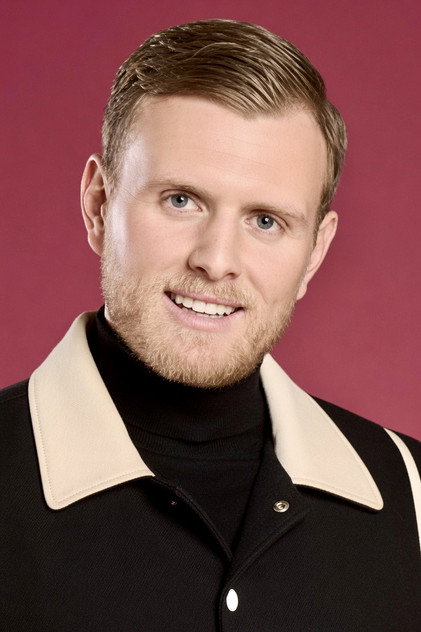 Tommy Mallet headshot