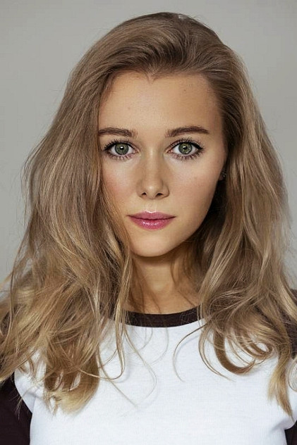 Sarah Alexandra Marks photo 2