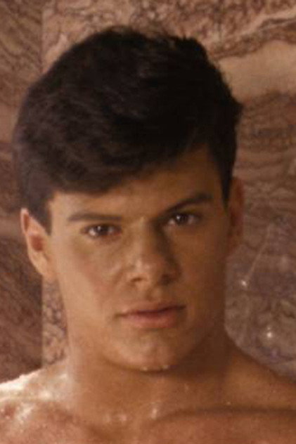 Derek Cruise photo 2