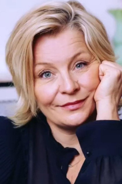 Signe Lindkvist - 9