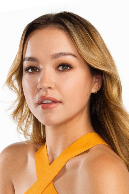 Sadie Stanley - 12