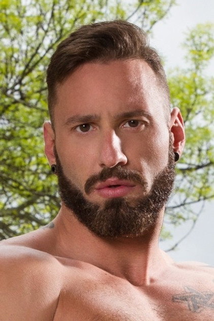 Image of Antonio Miracle