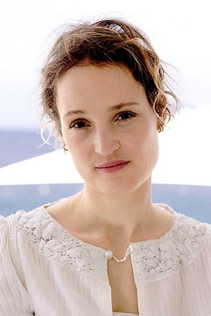Vicky Krieps - 4