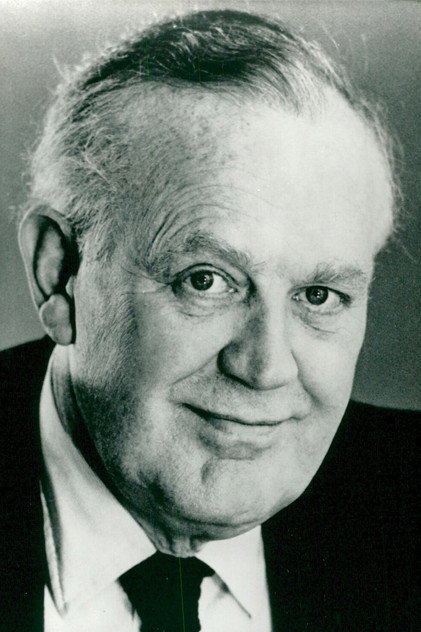 Joss Ackland - 4