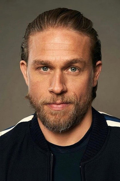 Charlie Hunnam - 7
