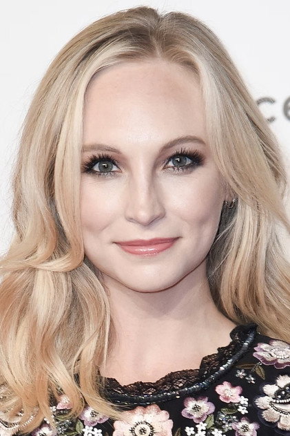 Candice King photo 9