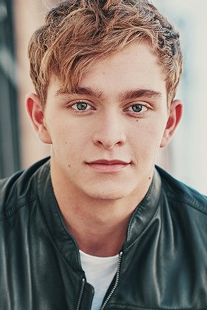 Gavin Lewis - 4