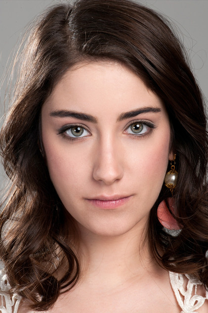 Hazal Kaya - 4