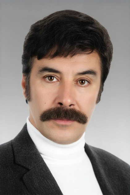 Cihan Alp photo 2