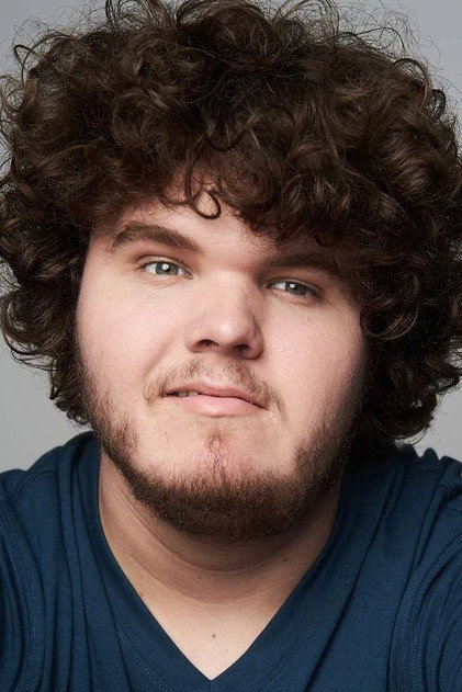 Aidan Delbis photo 3