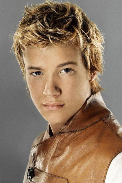 Ed Speleers - 6