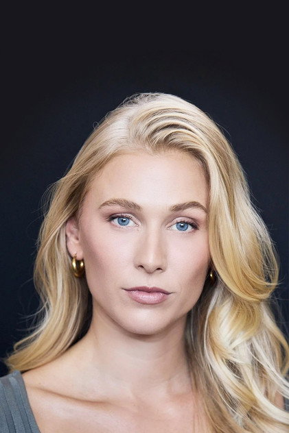 Lyndsey Gavin photo 4