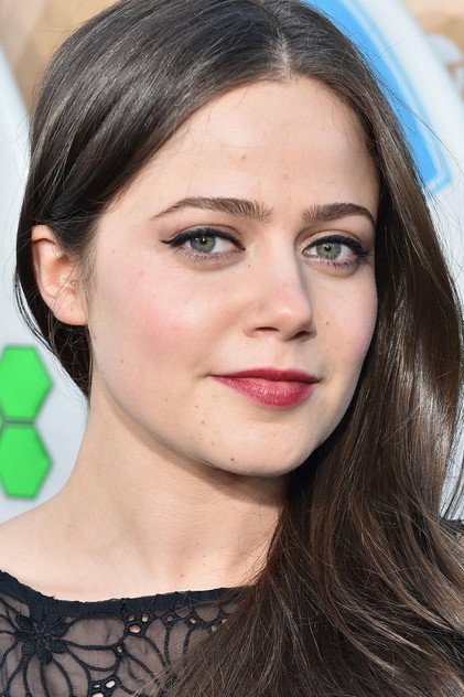 Molly Gordon - 4