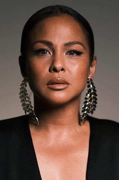 Nikki Valdez photo 4
