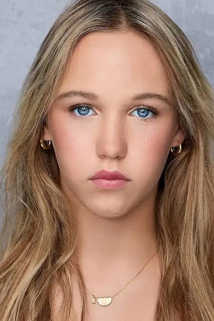 Mischa Heywood photo 3