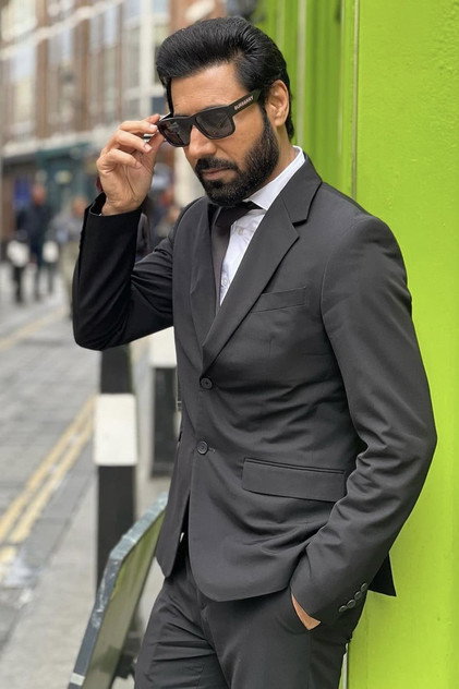 Image of Binnu Dhillon