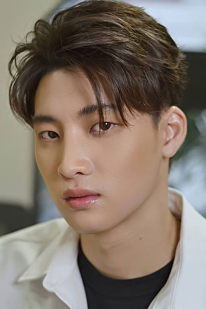 Phiravich Attachitsataporn