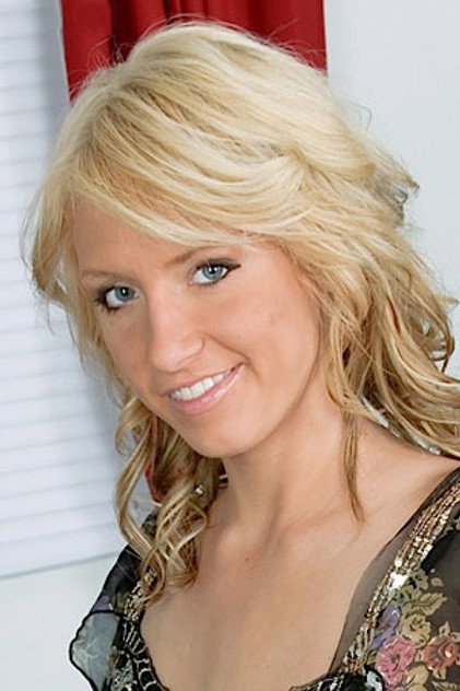 Kate Dee photo 2