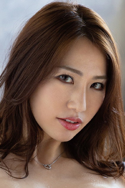 Nami Kuroki photo 2