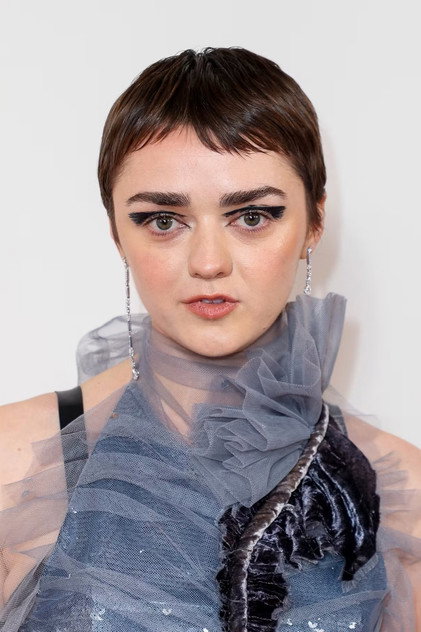 Maisie Williams - 14